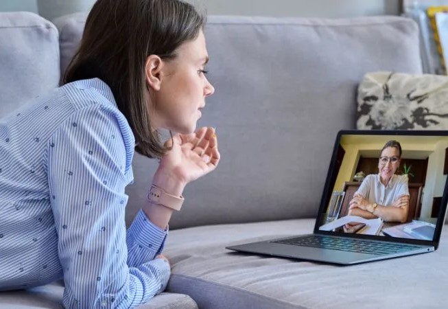 Que préparer pour votre première séance avec un psychologue en ligne au Maroc ?